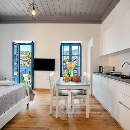 Porto Harani Seaside Apartments Sými Luaran gambar