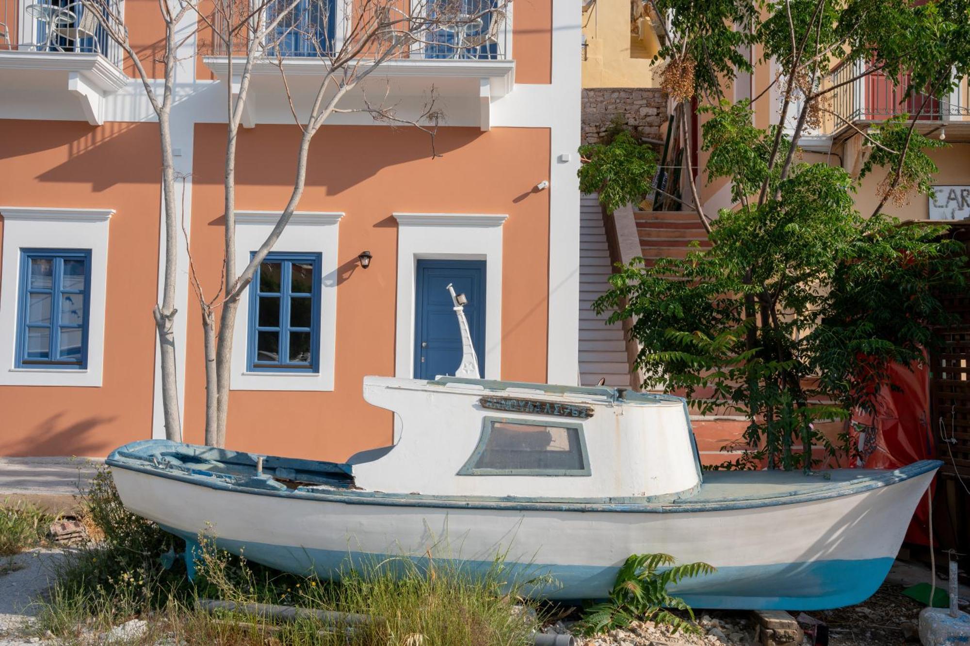 Porto Harani Seaside Apartments Sými Luaran gambar