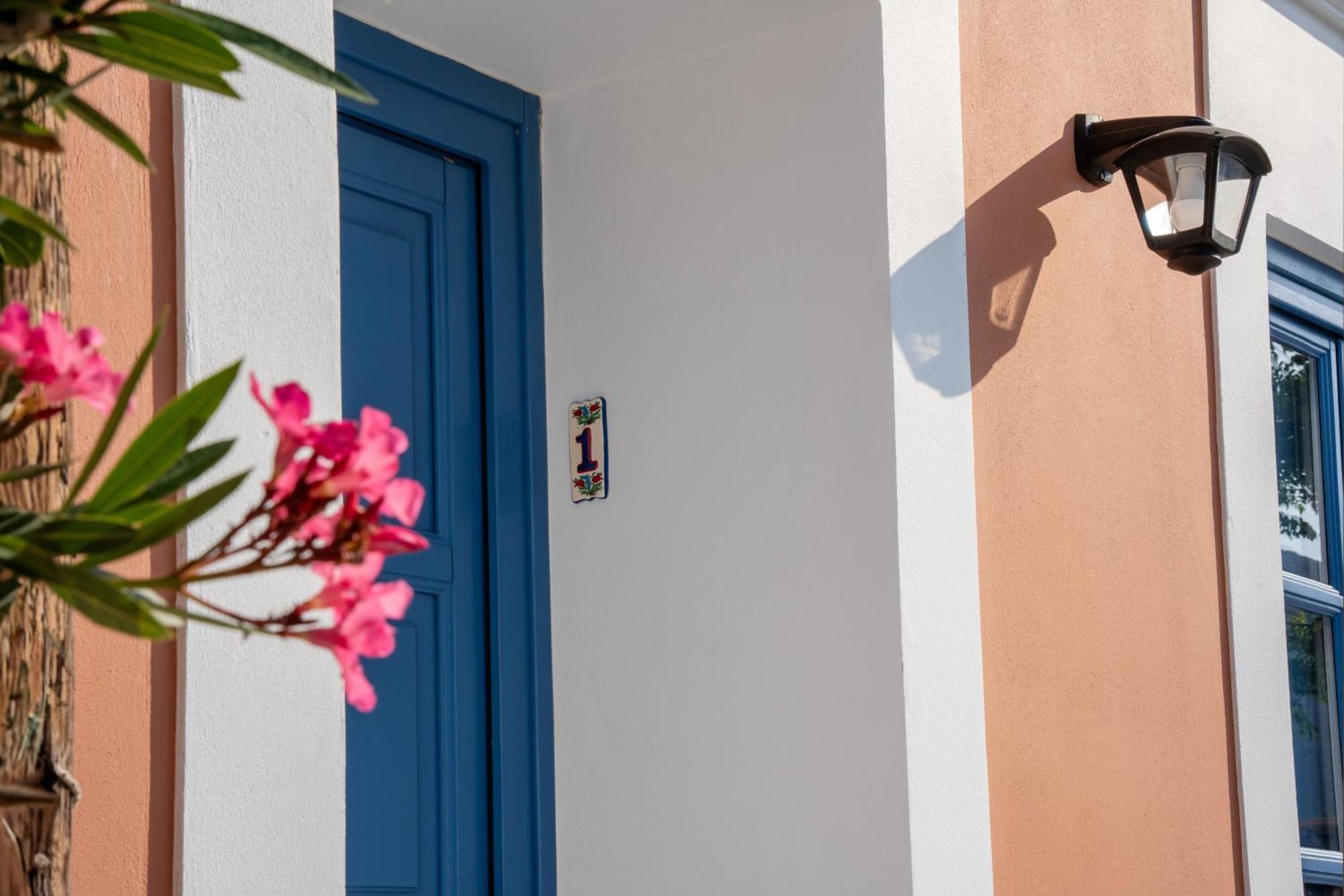 Porto Harani Seaside Apartments Sými Luaran gambar