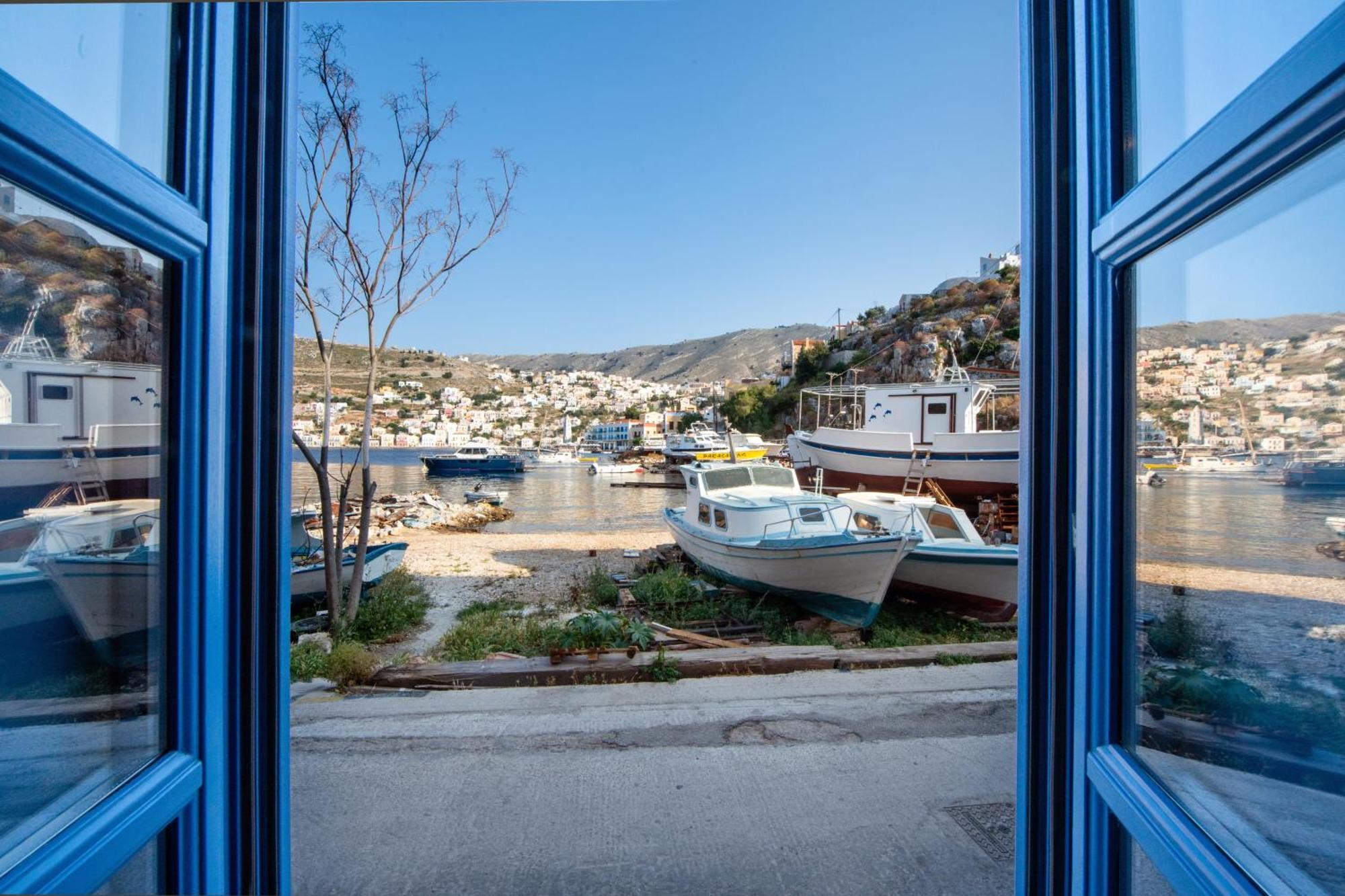 Porto Harani Seaside Apartments Sými Luaran gambar